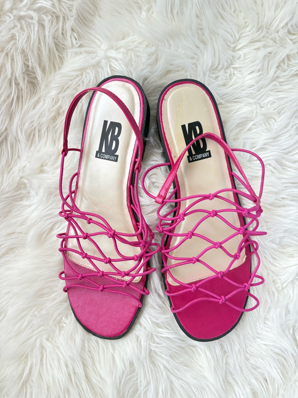 Fuchsia Knot-Strap Women’s Sandals